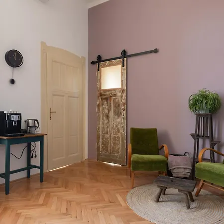 After Eight Apartman Budapest