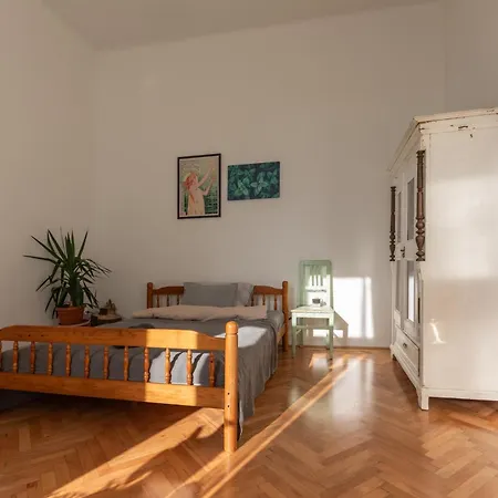 After Eight Apartament *